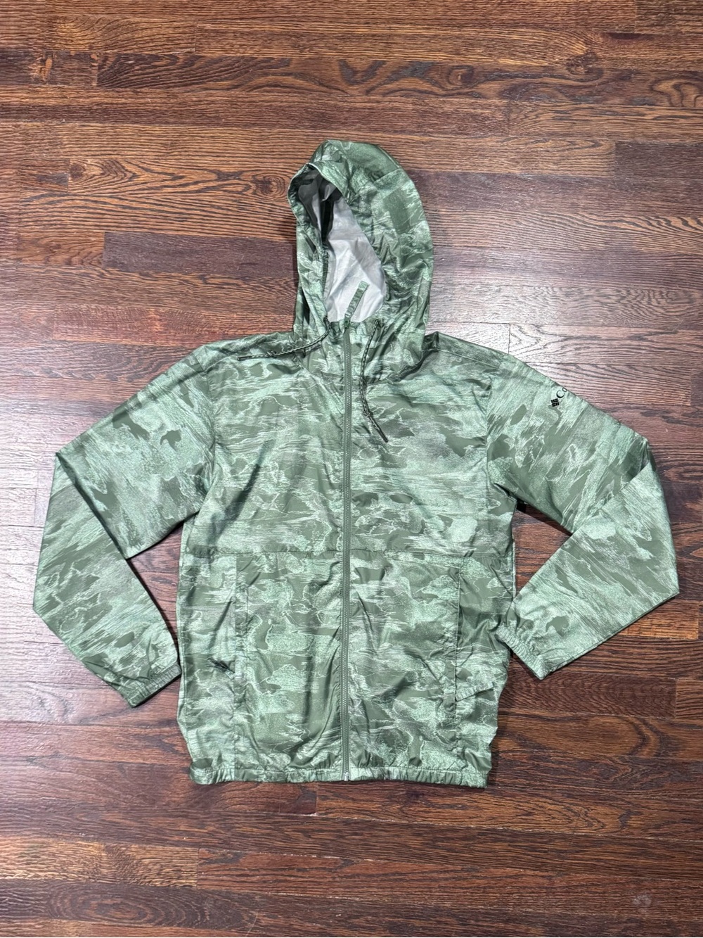 Columbia Men’s Omni-Shade Morning View Printed Camo Packable Hooded Windbreaker